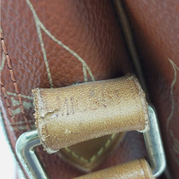 💎✨AUTHENTIC✨💎Louis Vuitton Calvi - Picture 9 of 9